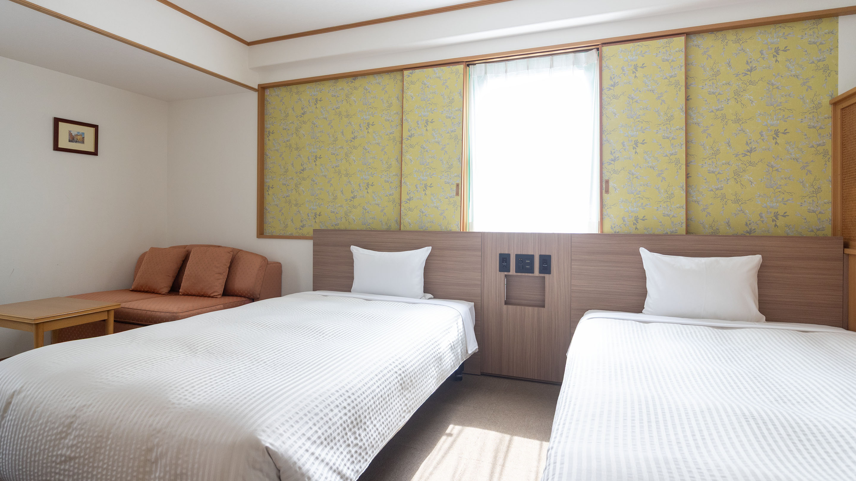 デラックスツイン