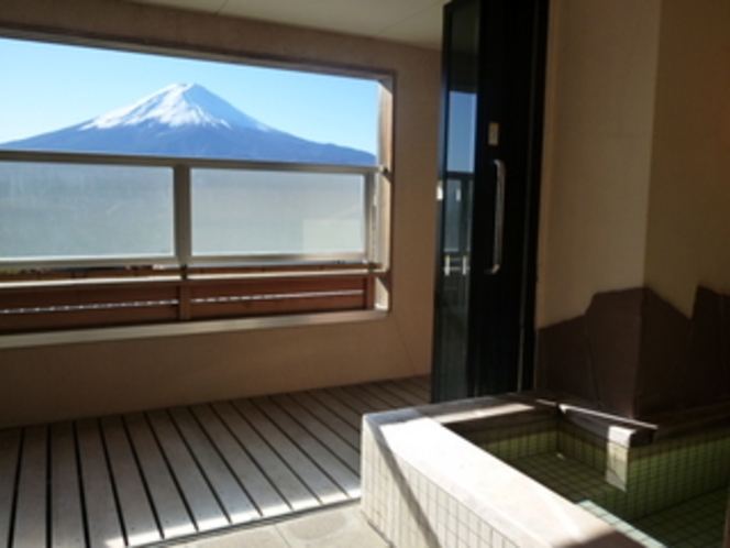 貸切温泉風呂「富士の雫」
