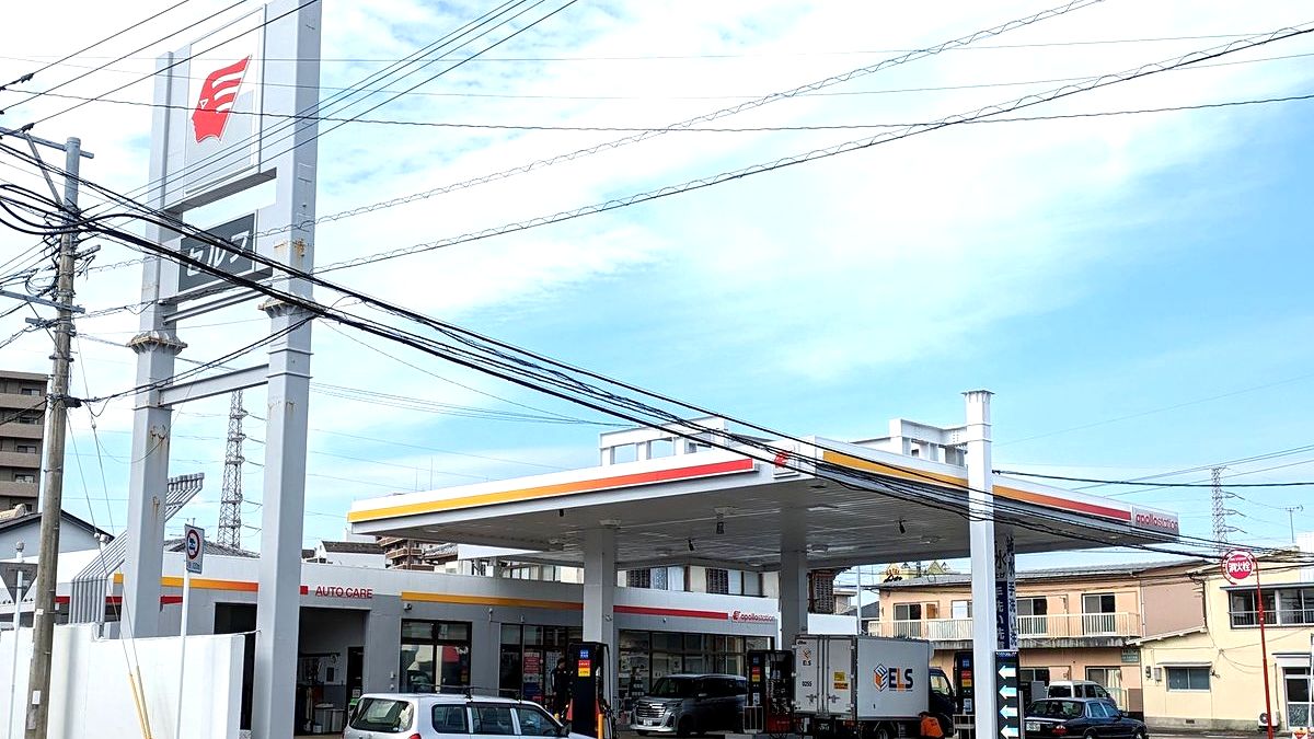 ガソリンスタンド（ホテル横）