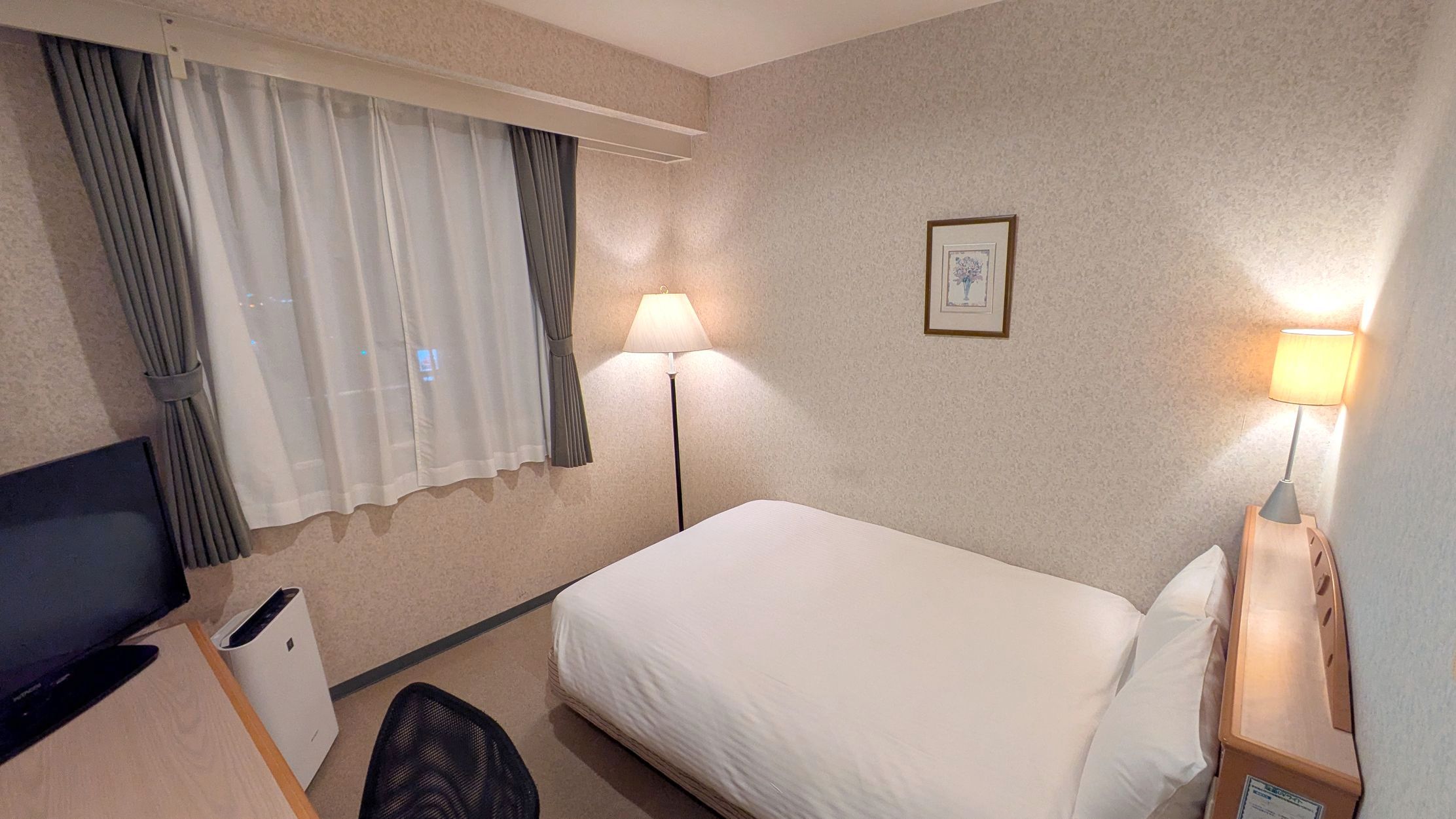 セミダブルルーム[15平米]　120cmセミダブルベッド