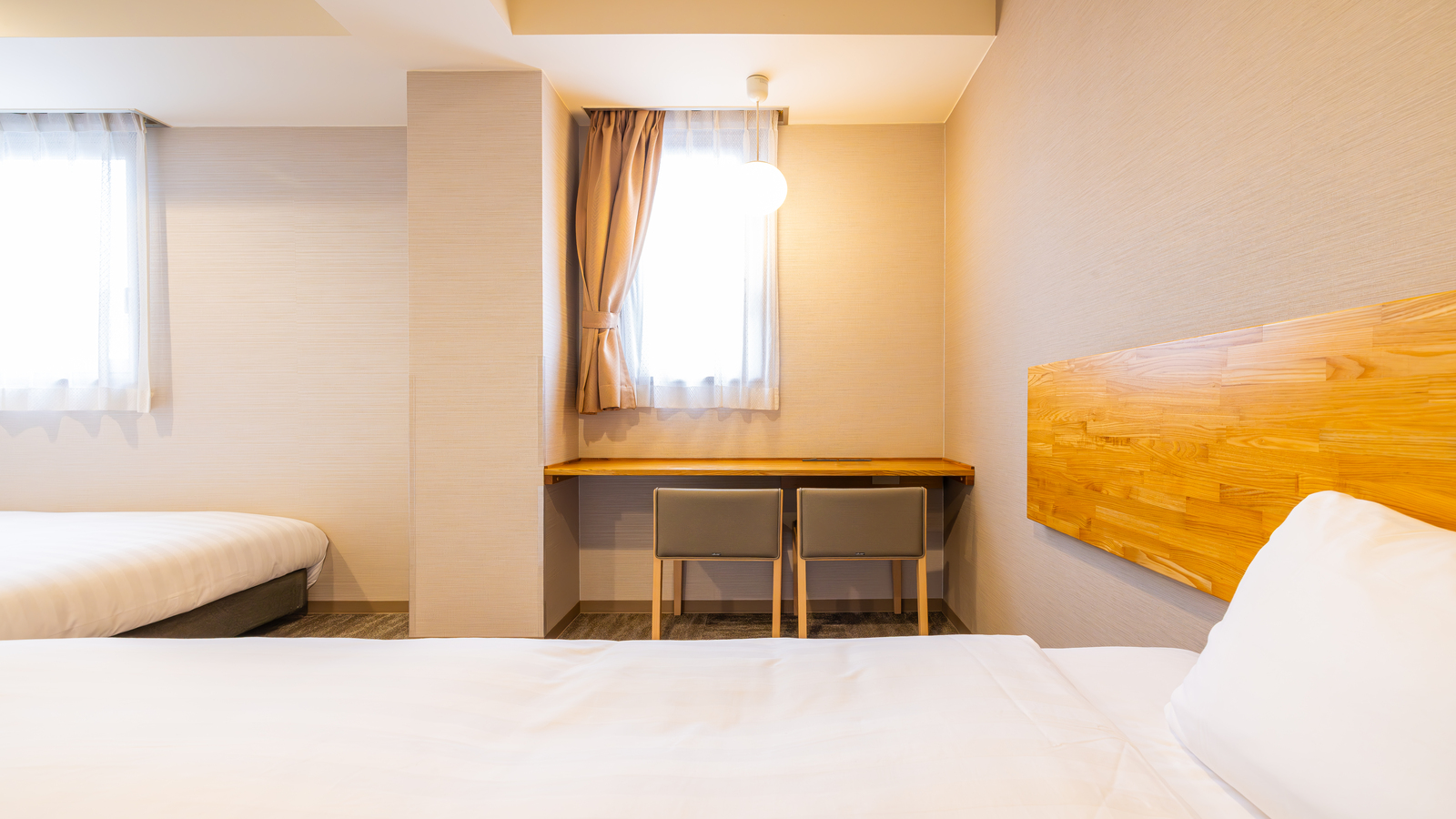 ツインルーム/デスク