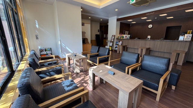 【ロビー】こちらにてご歓談やおくつろぎいただけます