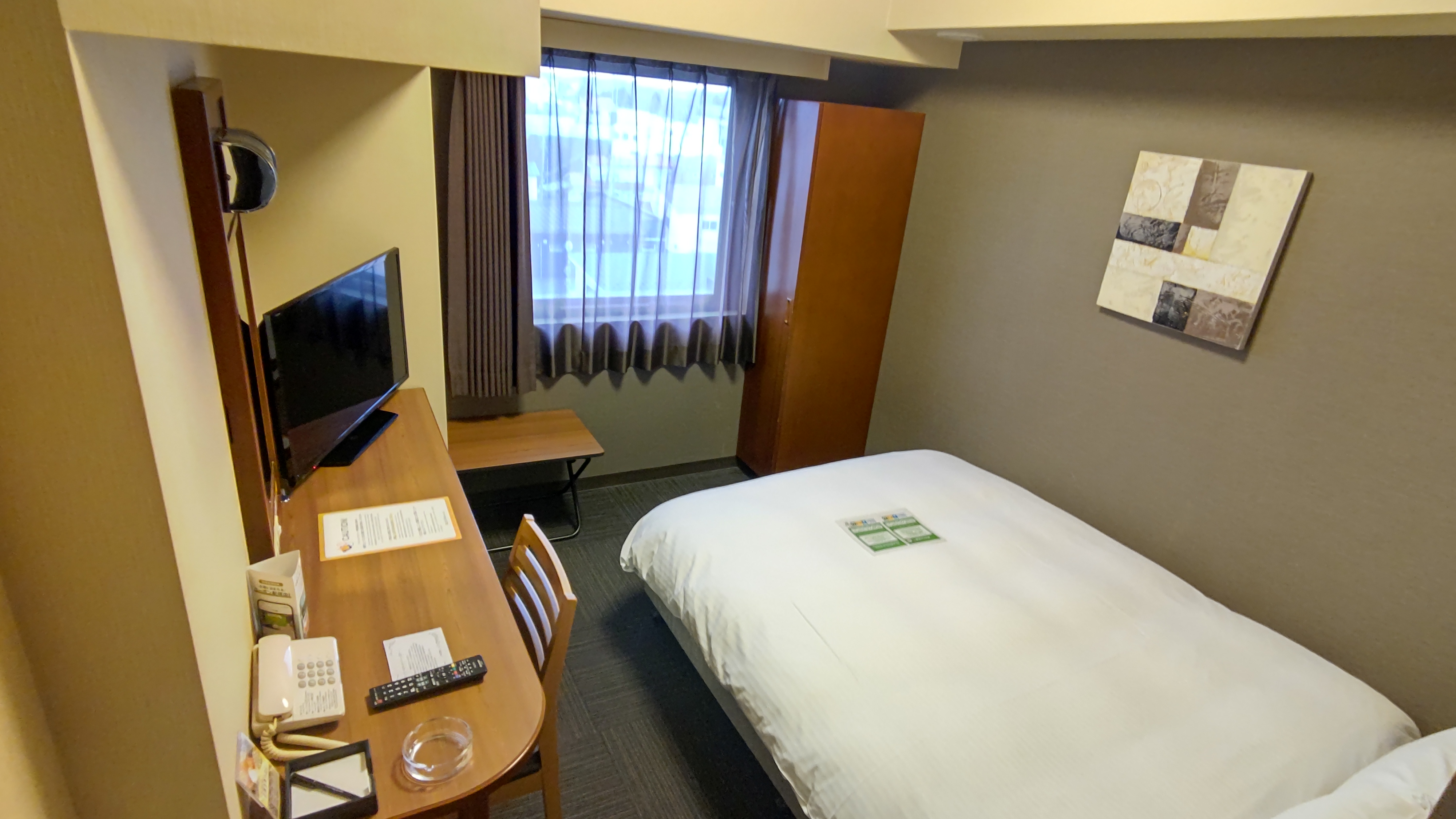 【客室】セミダブルルーム