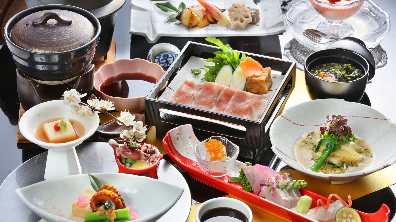 【期間限定】ココロも踊る活き鮑を、しかもお得プライスで！活き鮑の踊り焼き付き会席プラン