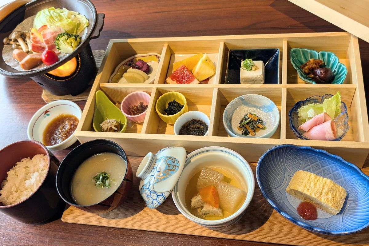 【1泊朝食】絶賛の声多数☆料理長こだわり和定食でプチ贅沢♪