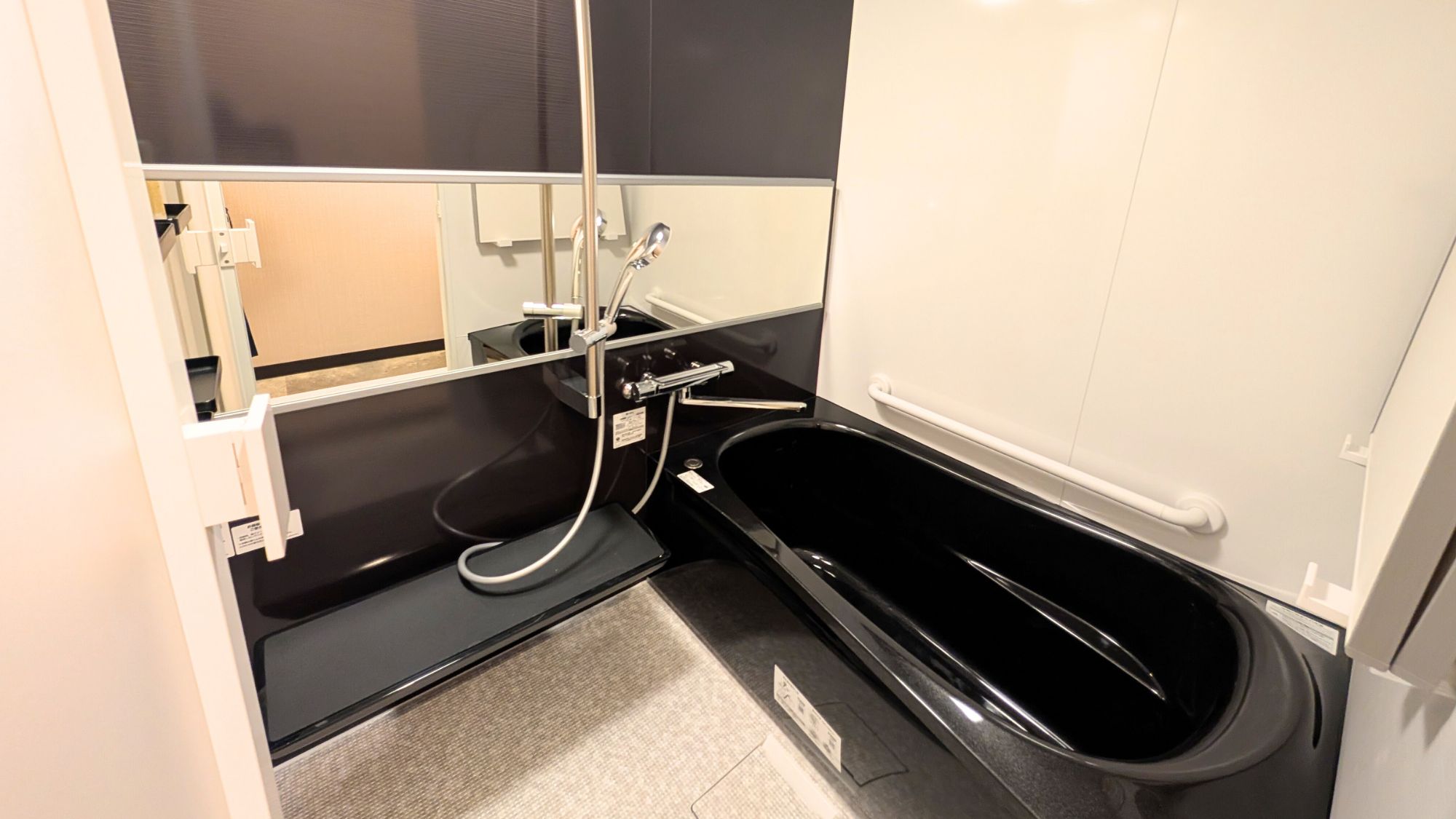 【ファミリールーム「ゆう」】お風呂場スペース