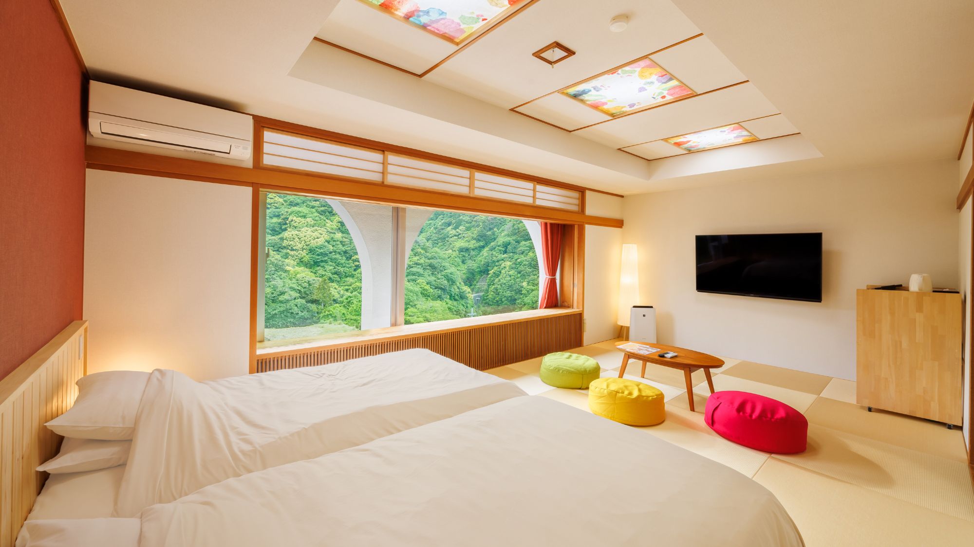 デザイナーズルーム「思季」】「四季」と「彩」をイメージした2024年7月リニューアルの新客室