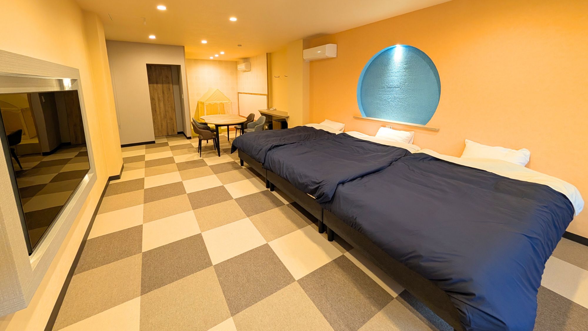 【ファミリールーム「ゆう」】リニューアル新客室。客室内にキッズボルダリング付！