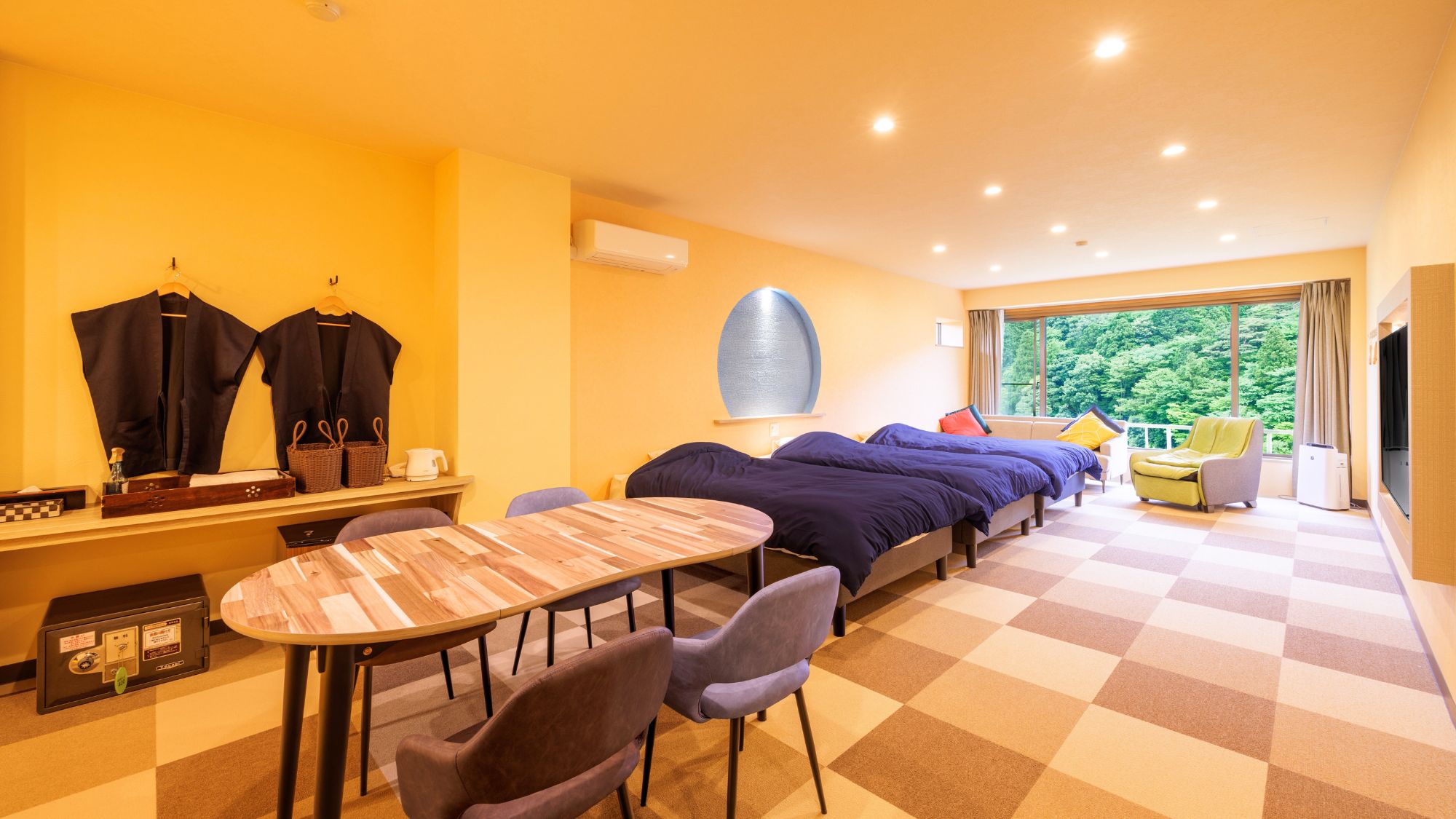 【ファミリールーム「ゆう」】リニューアル新客室。客室内にキッズボルダリング付！