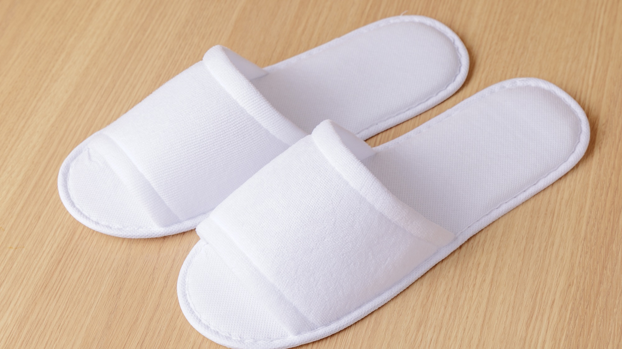 使い捨てスリッパ