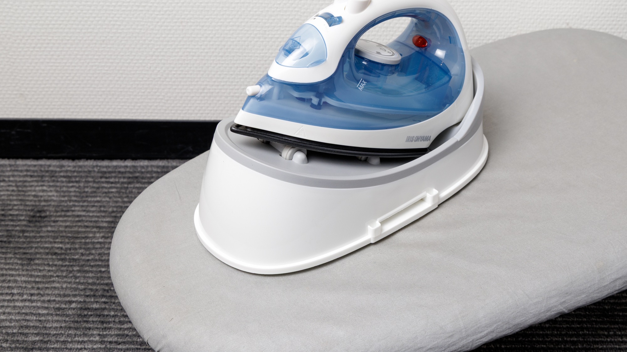 貸出備品（アイロン・アイロン台）