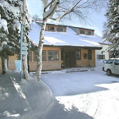 自然回帰線、冬の外観500