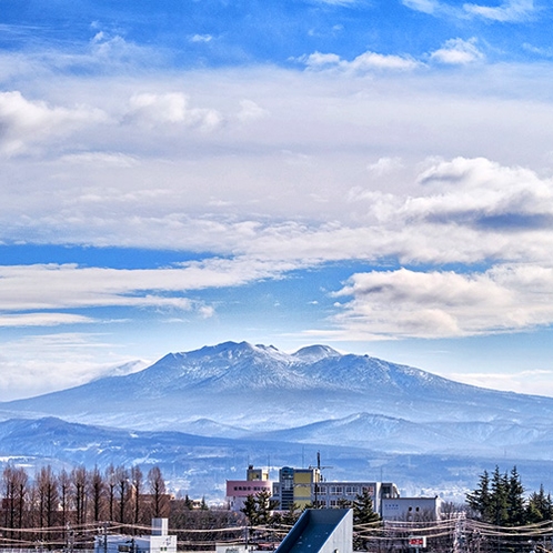 ・周辺／晴れた日には日本百名山の一つ、八甲田山もご覧いただけます