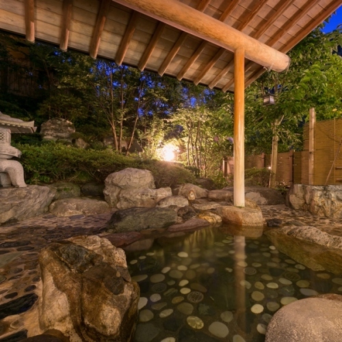 [Denkata open-air bath] Please relax in the spacious indoor bath and the open-air bath of the rock bath.