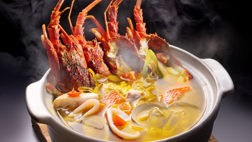 【大人の冬美食・ブイヤベース鍋会席】1日2室限定。伊勢海老・金目鯛と静かな個室で楽しむ贅沢ステイ