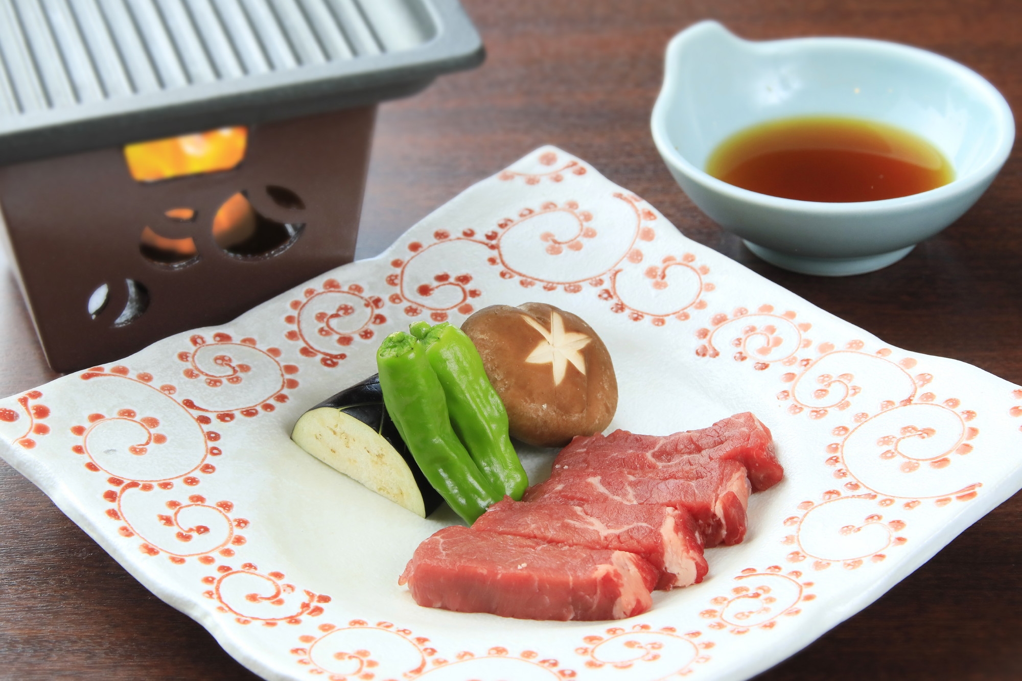 【料理グレードアップ肉料理】牛薄焼きステーキ付、焼き加減はお好みで◎伊豆の美食満喫プラン［1泊2食］