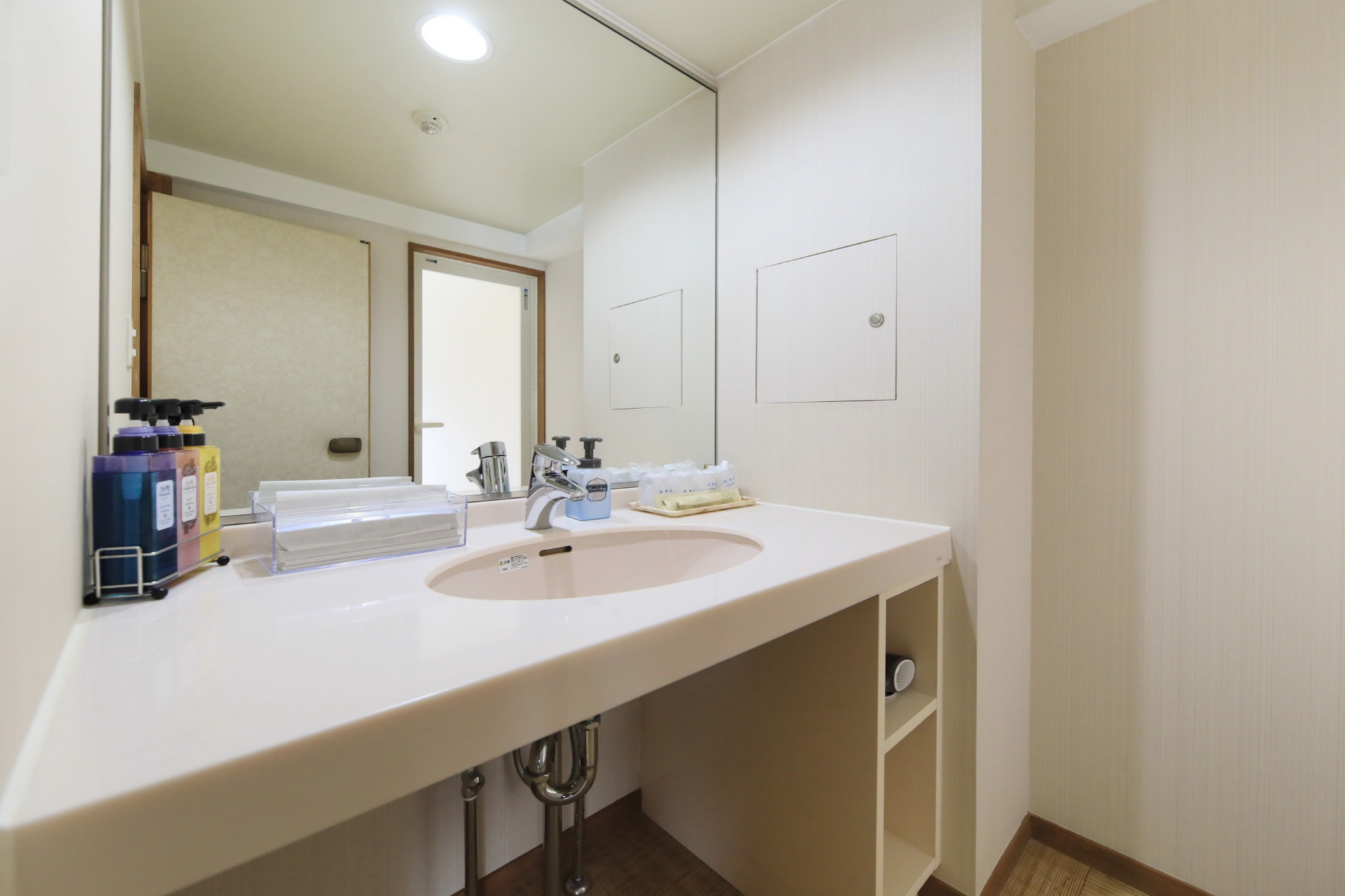 <客室>洗面所