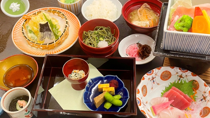 【遅れてきた夏休み】通常価格よりお得に！夕食時、ワンドリンク付で伊豆を満喫［1泊2食］