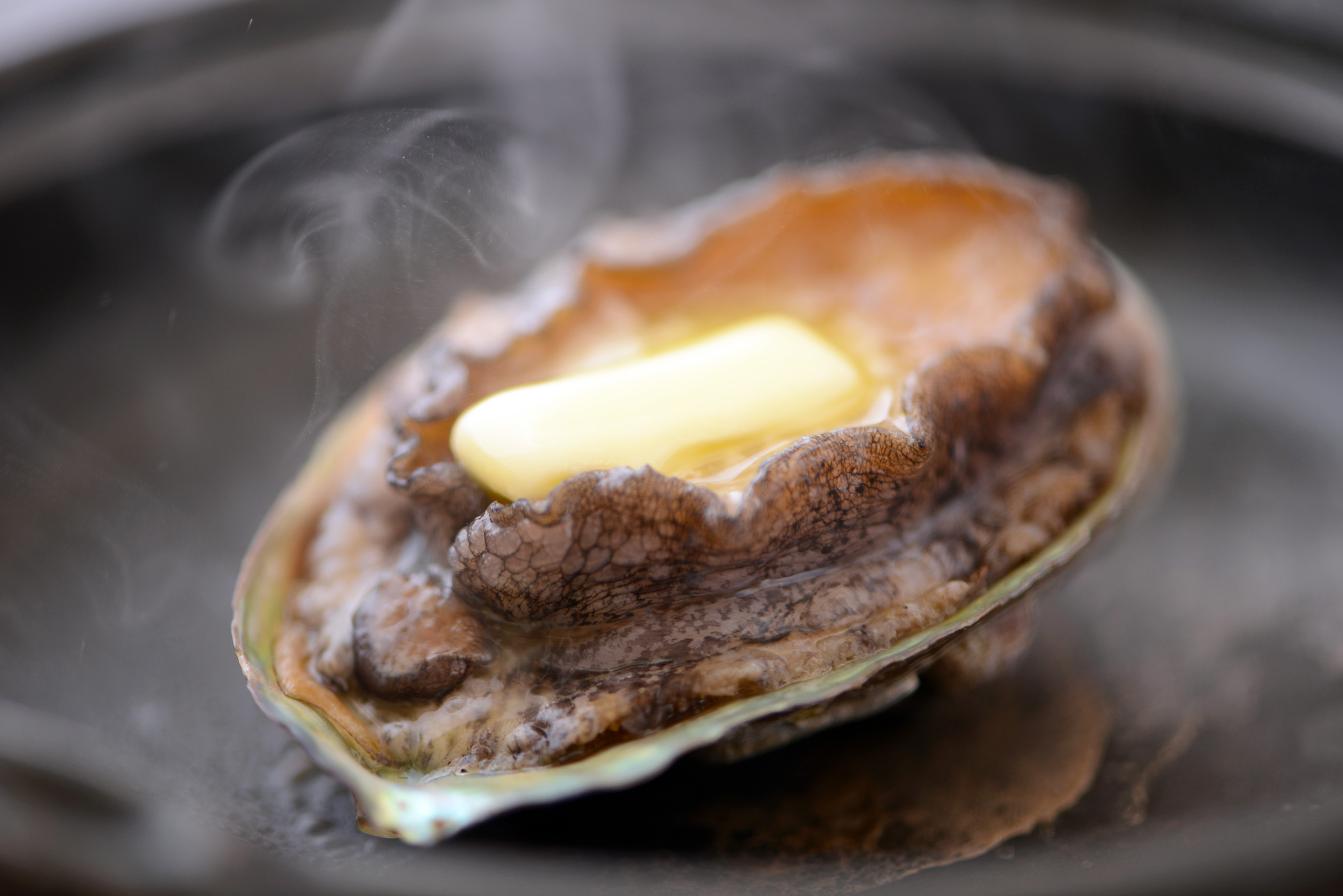 ＜別注料理＞鮑地酒蒸し