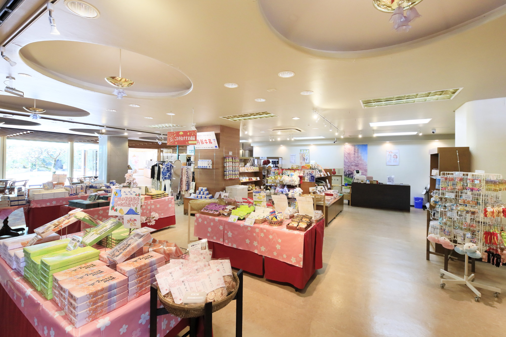 ＜1F　売店＞