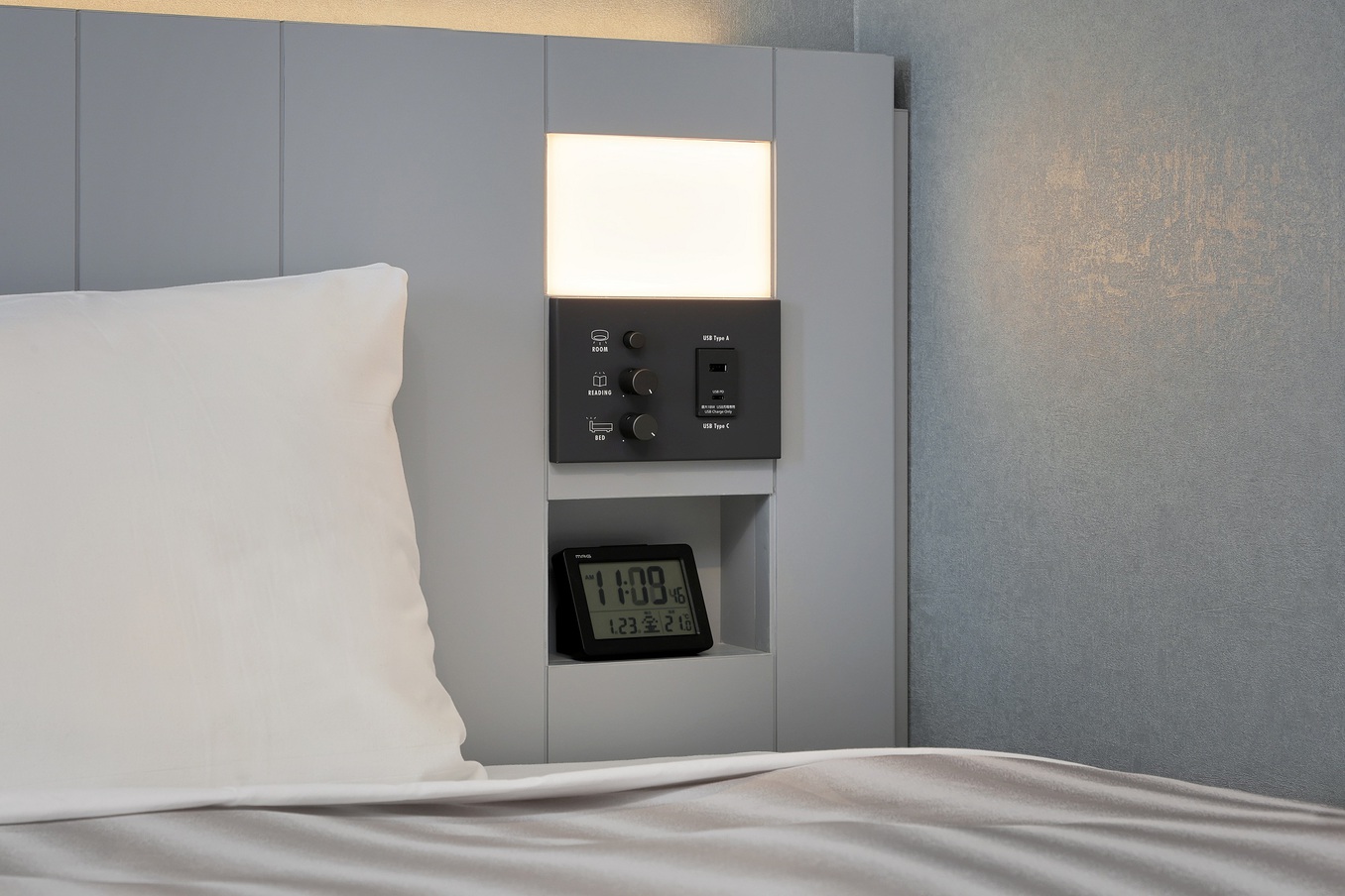 コンセントとUSBポート