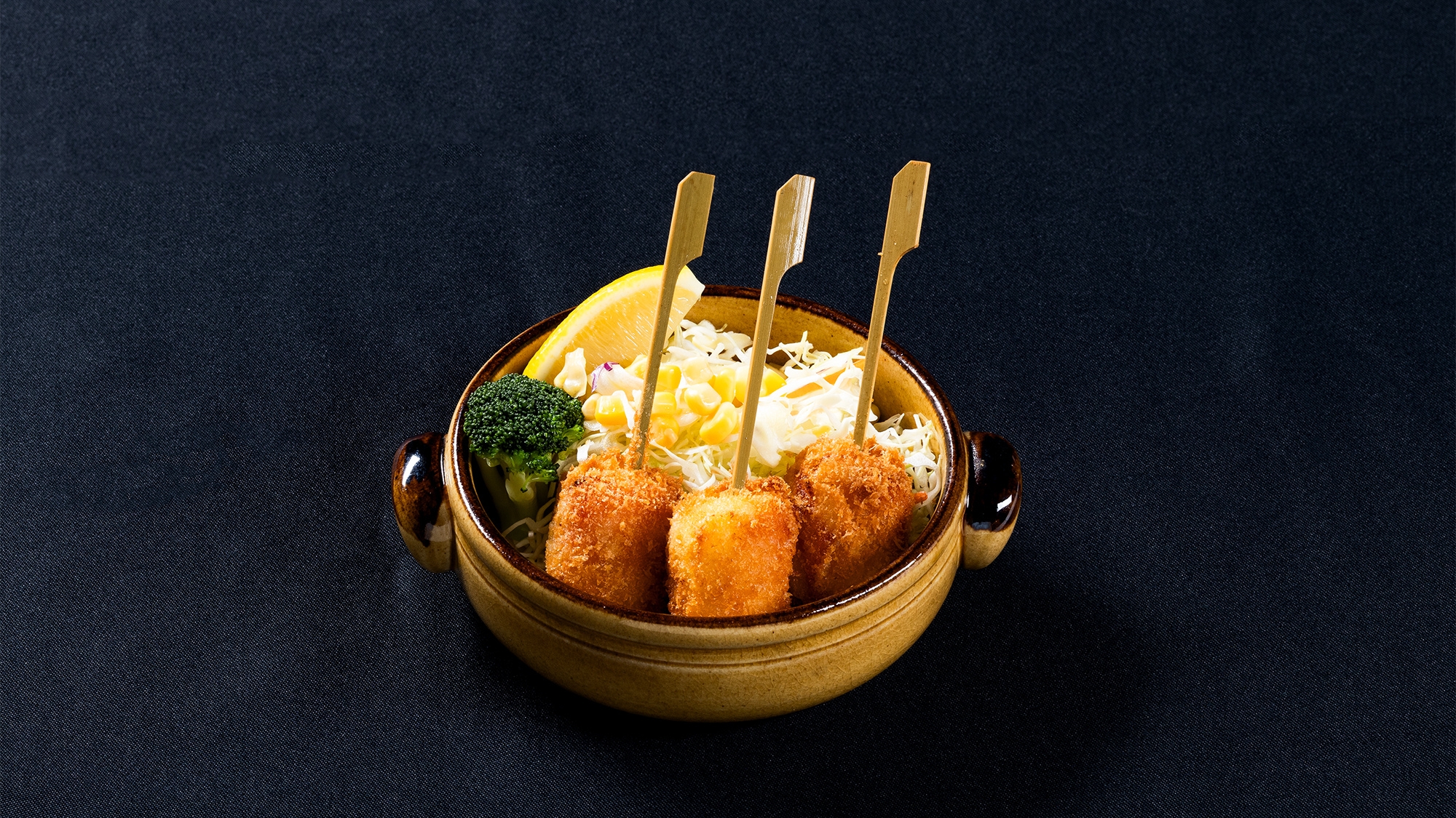 カマンベールチーズの生ハム包フライ