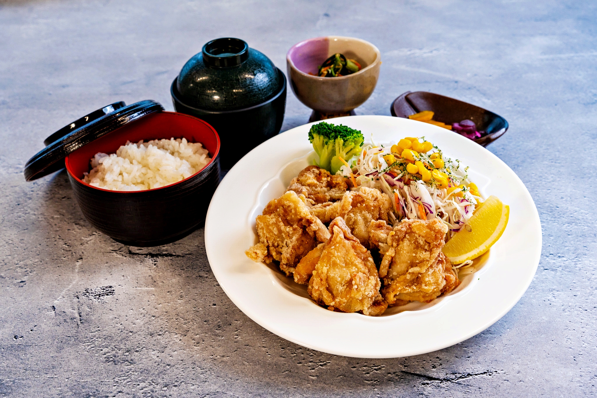 からあげ定食1,200円（税込）