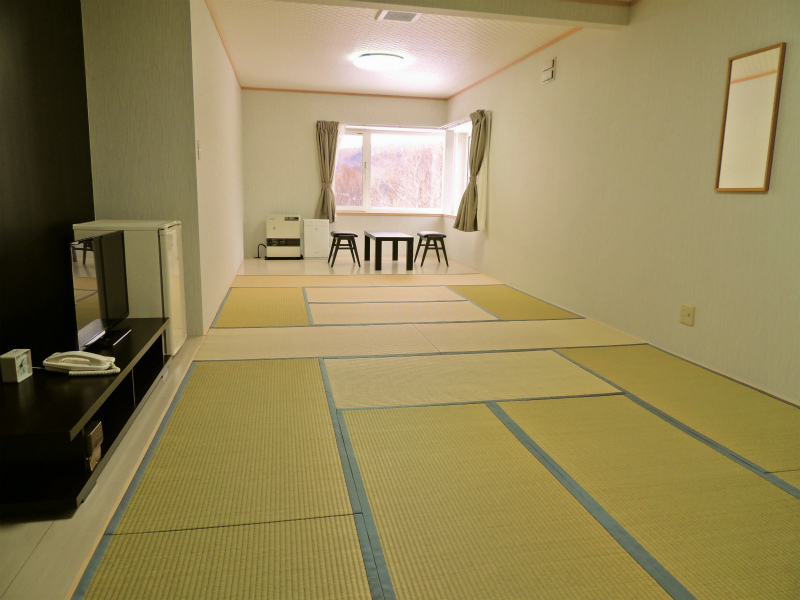 Japanese-style room 16 tatami mats [Bath / Toilet / Washlet] Free internet access via wifi connection!