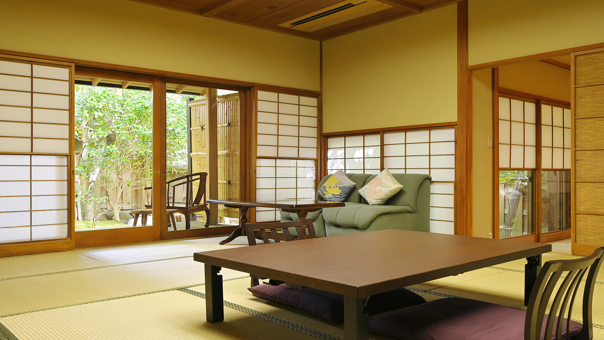 ＜桃山＞離れ風半露天風呂付客室／和室2間＋縁側付