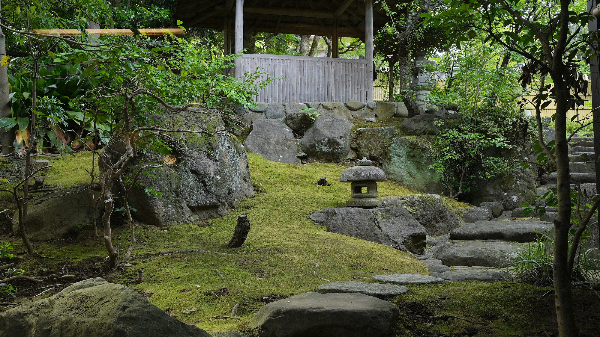 ＜葵＞数寄屋造りの離れ風半露天風呂付客室／和室2間