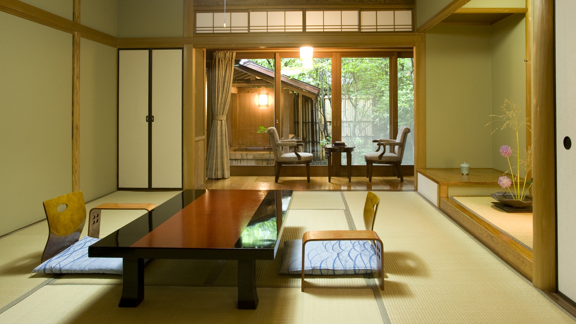 【露天風呂+内湯付き】和室１０畳　箱庭付