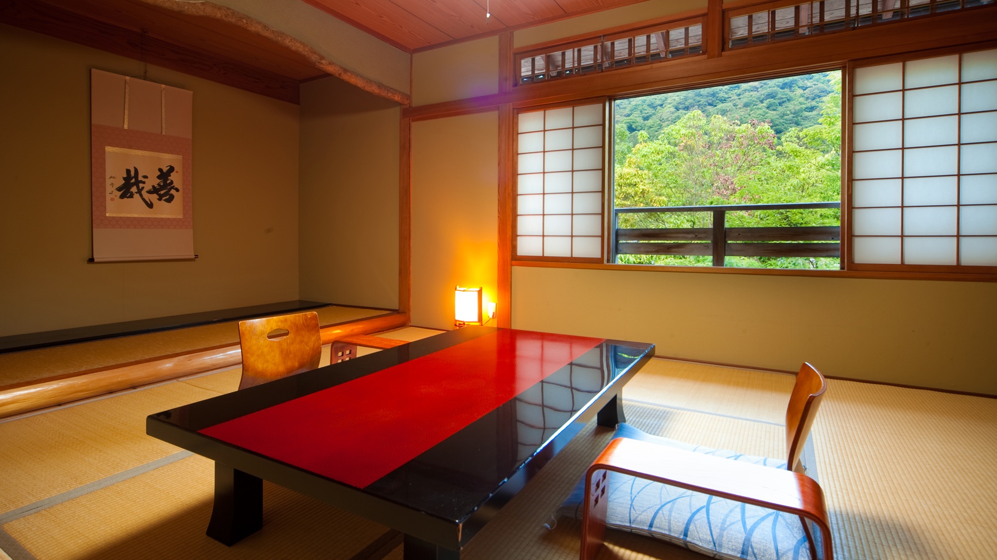 ２階　和室２間（８畳+６畳）