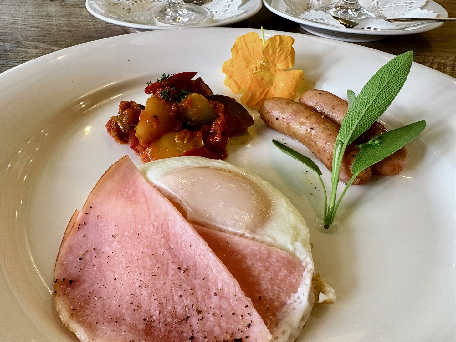 【朝食付】プラン・蔵王温泉バスターミナル徒歩8分・蔵王ロープウェイ徒歩1分・中央ロープウェイ徒歩3分