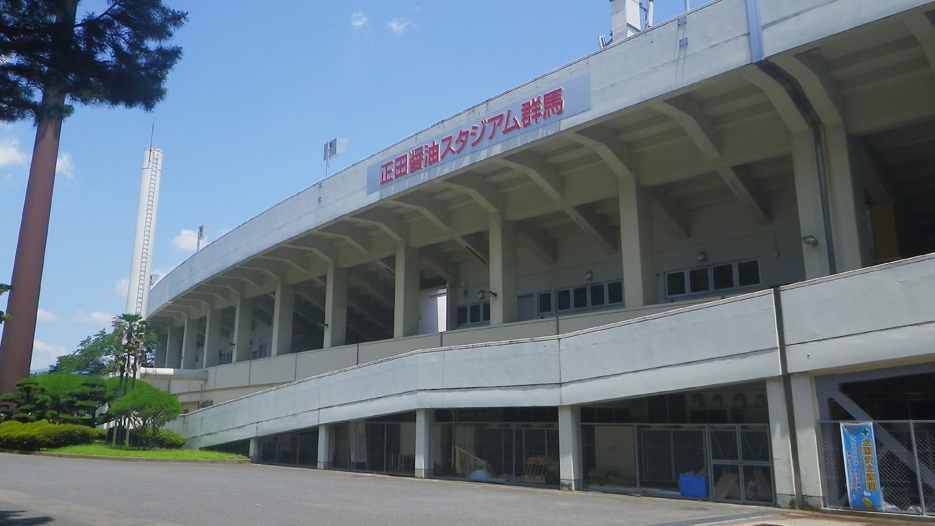 *敷島公園／当館目の前にある敷島公園。大きな野球スタジアムもあります。