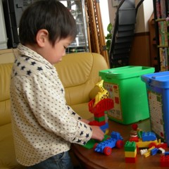 子供が遊べるように貸出する遊具（レゴ）