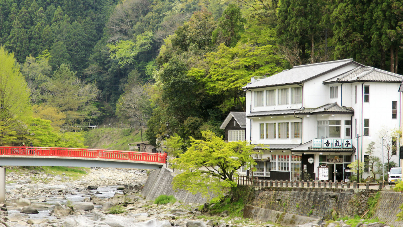 【素泊まり】訪れる人を優しく包む癒しの空間の香嵐渓♪四季折々を肌で感じる・・・。