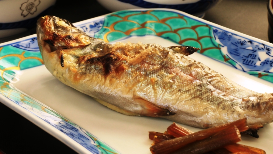 ・夕食　一例　焼き魚　