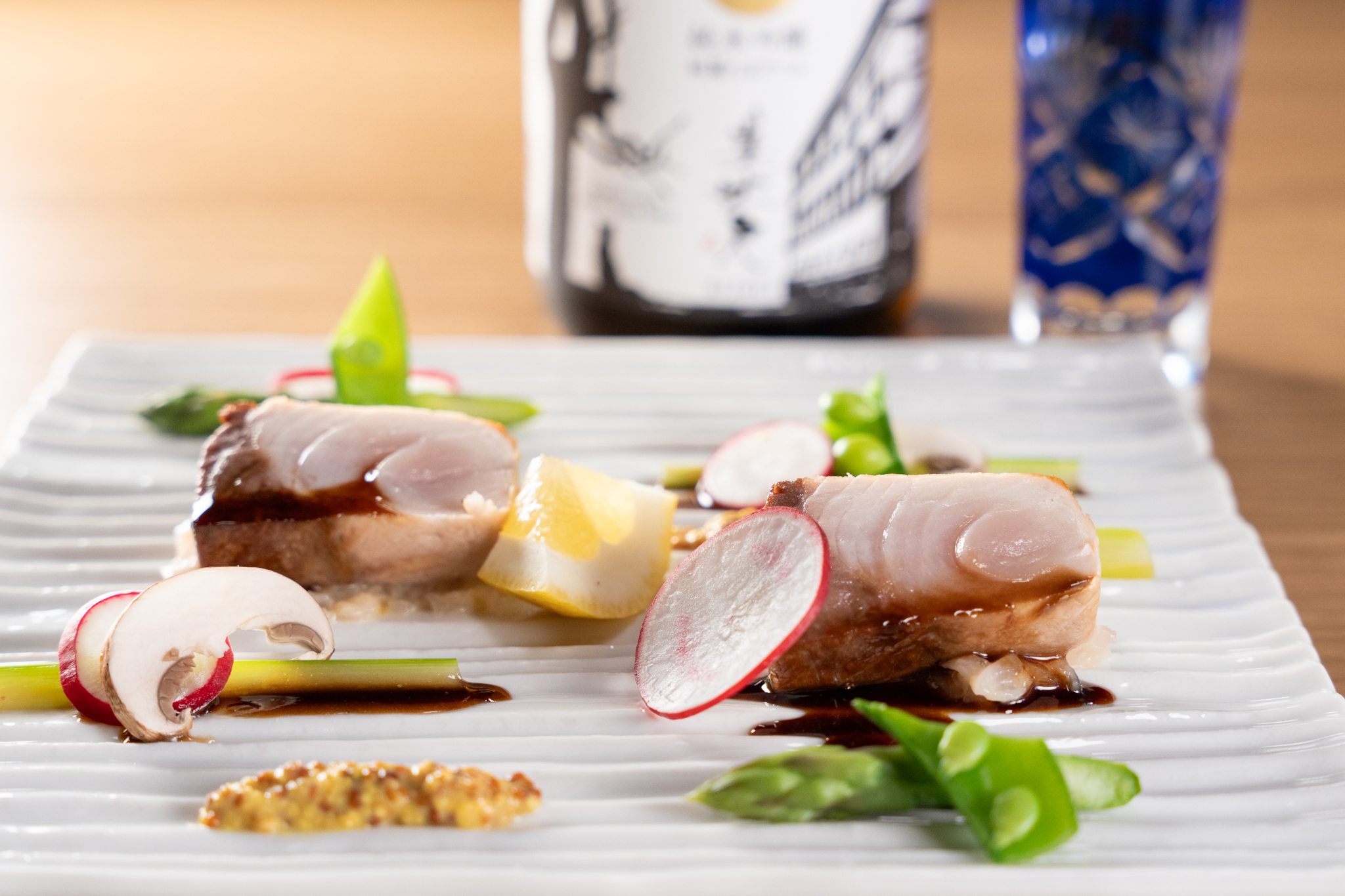 香住・浜坂漁港から仕入れる鮮魚のポワレ