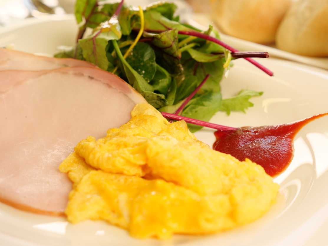 【朝食付き】夜は自由に！手作り朝食付き、朝富士と山中湖で最高の目覚めを