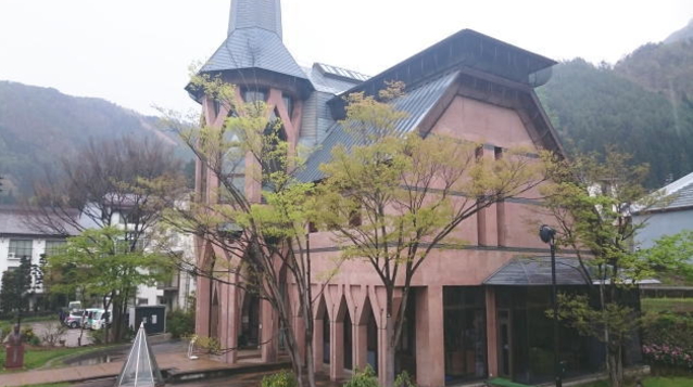 おぼろ月夜の館