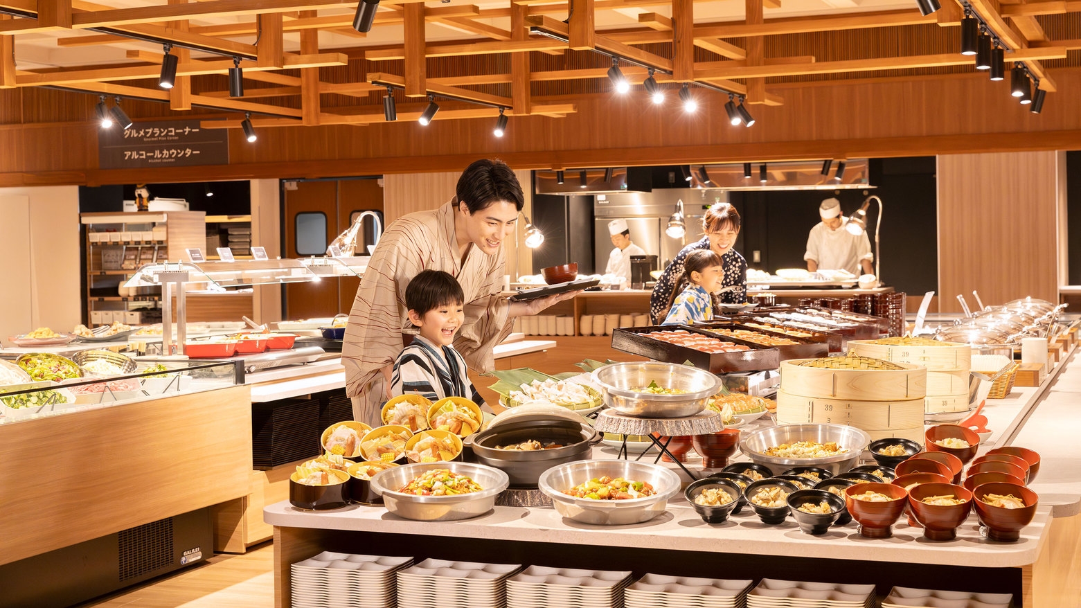 【グルメプラン】本ズワイガニ姿まるごと食べ放題付1泊2食 基本バイキングプラン
