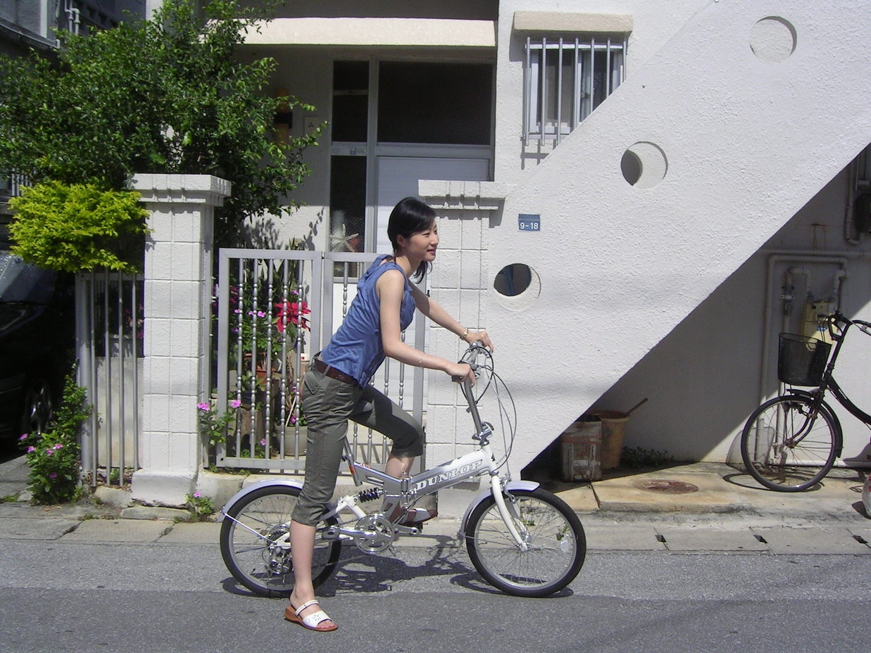 ふかふかベッドの女性専用シェアルーム　バス・トイレ・冷蔵庫・エアコンつき　アメニティも充実