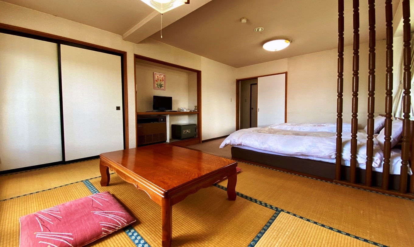 【和洋室】落ち着いた雰囲気のお部屋。