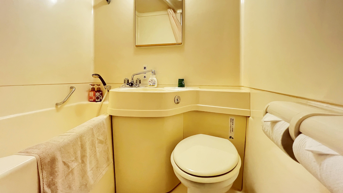 ■ーRoomー　和室7.5畳～8畳　トイレ・シャワー付き