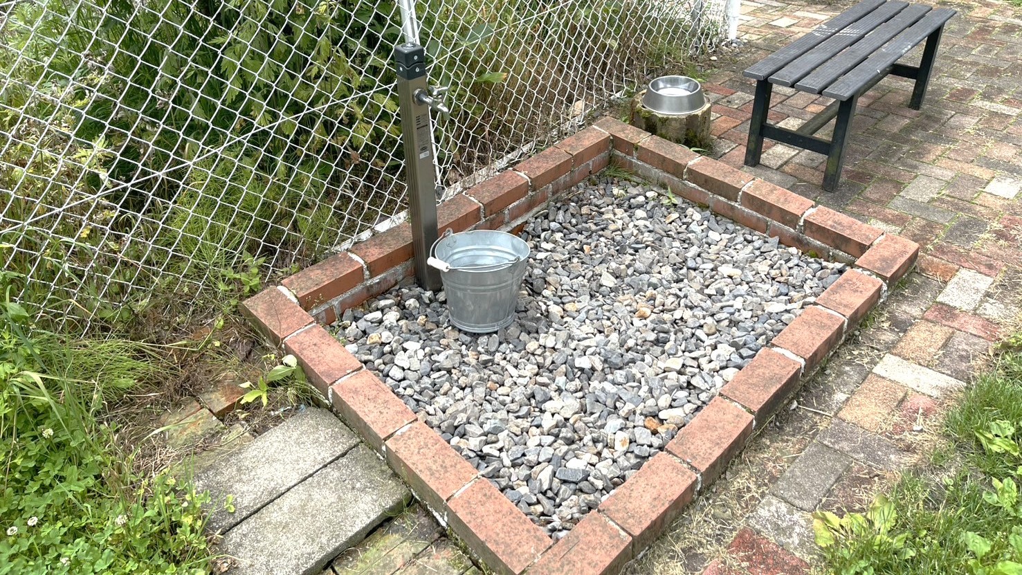 屋外ワンちゃん用足洗い場