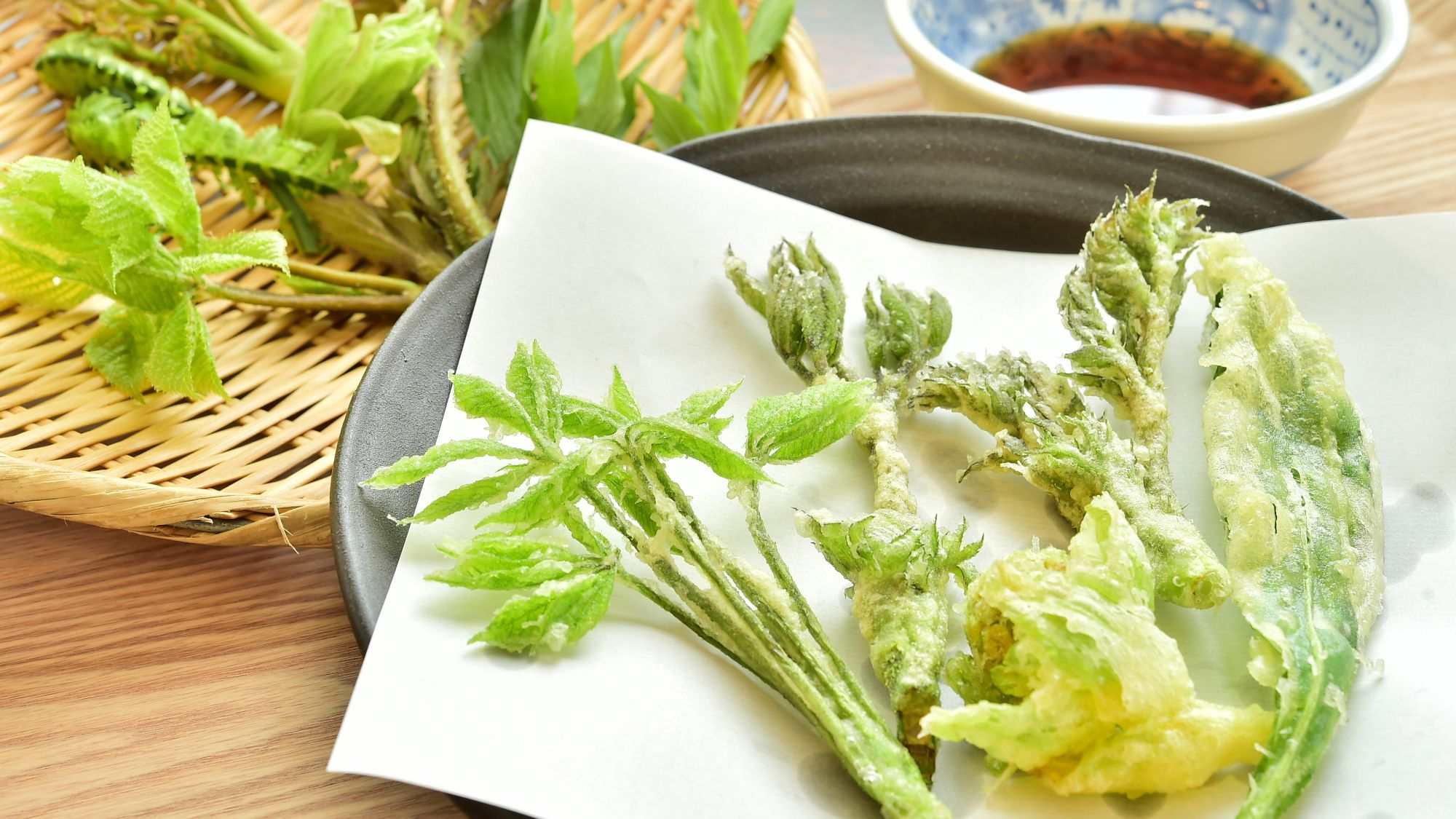 ご夕食　旬の食材を使った一品の一例