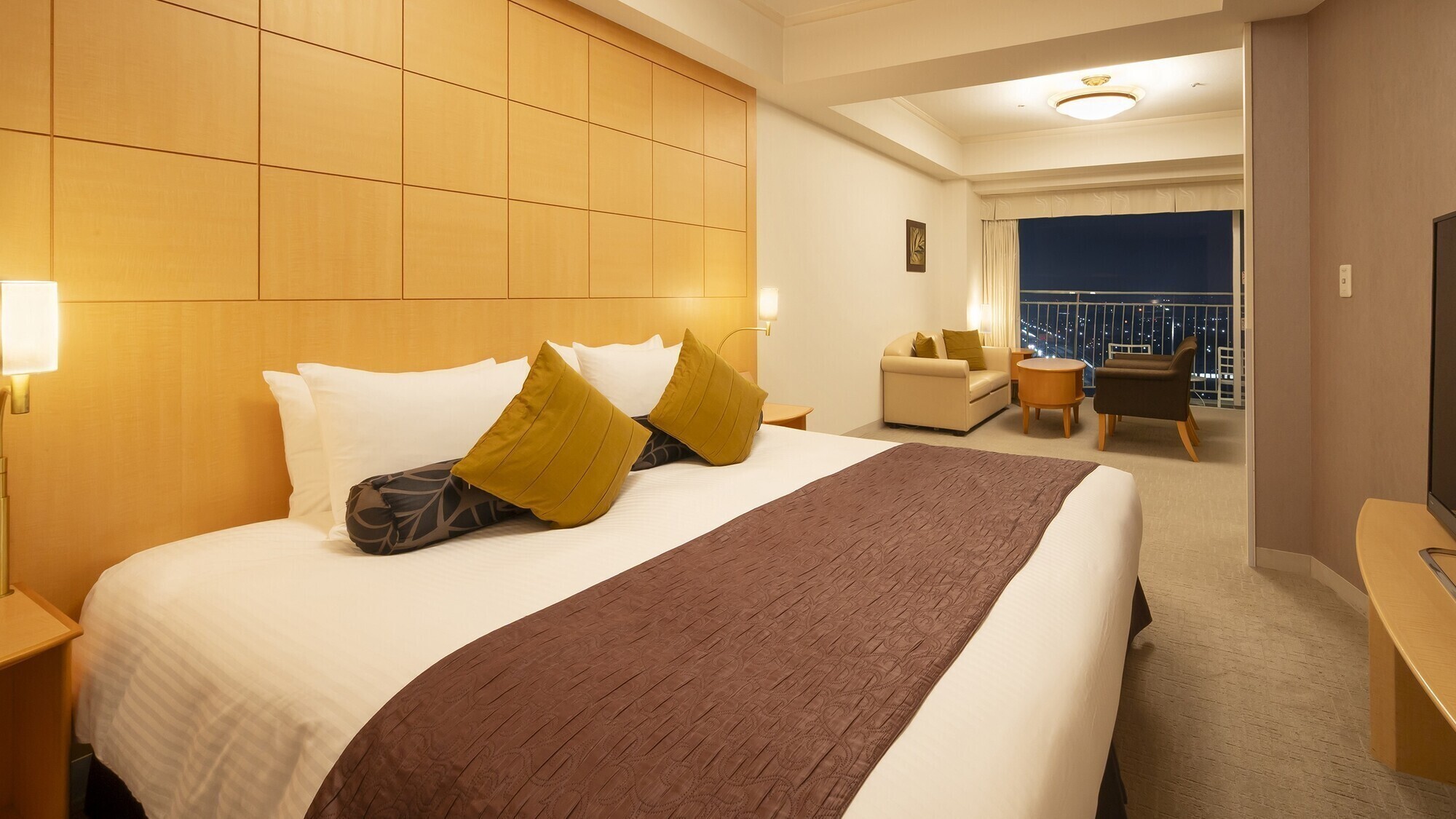 エミオンルームダブル