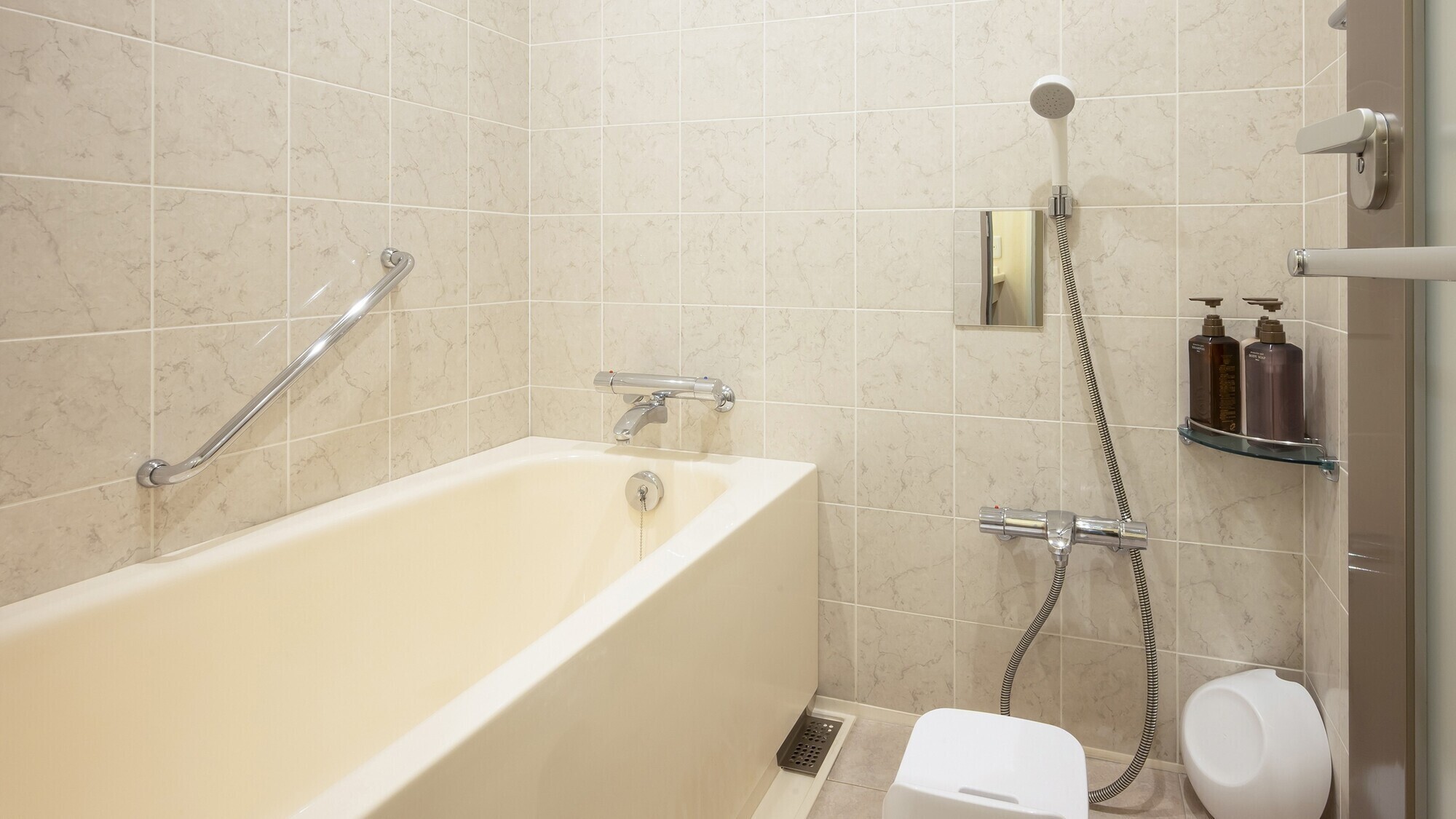 洗い場付きバスルームイメージ（エミオンタワー）