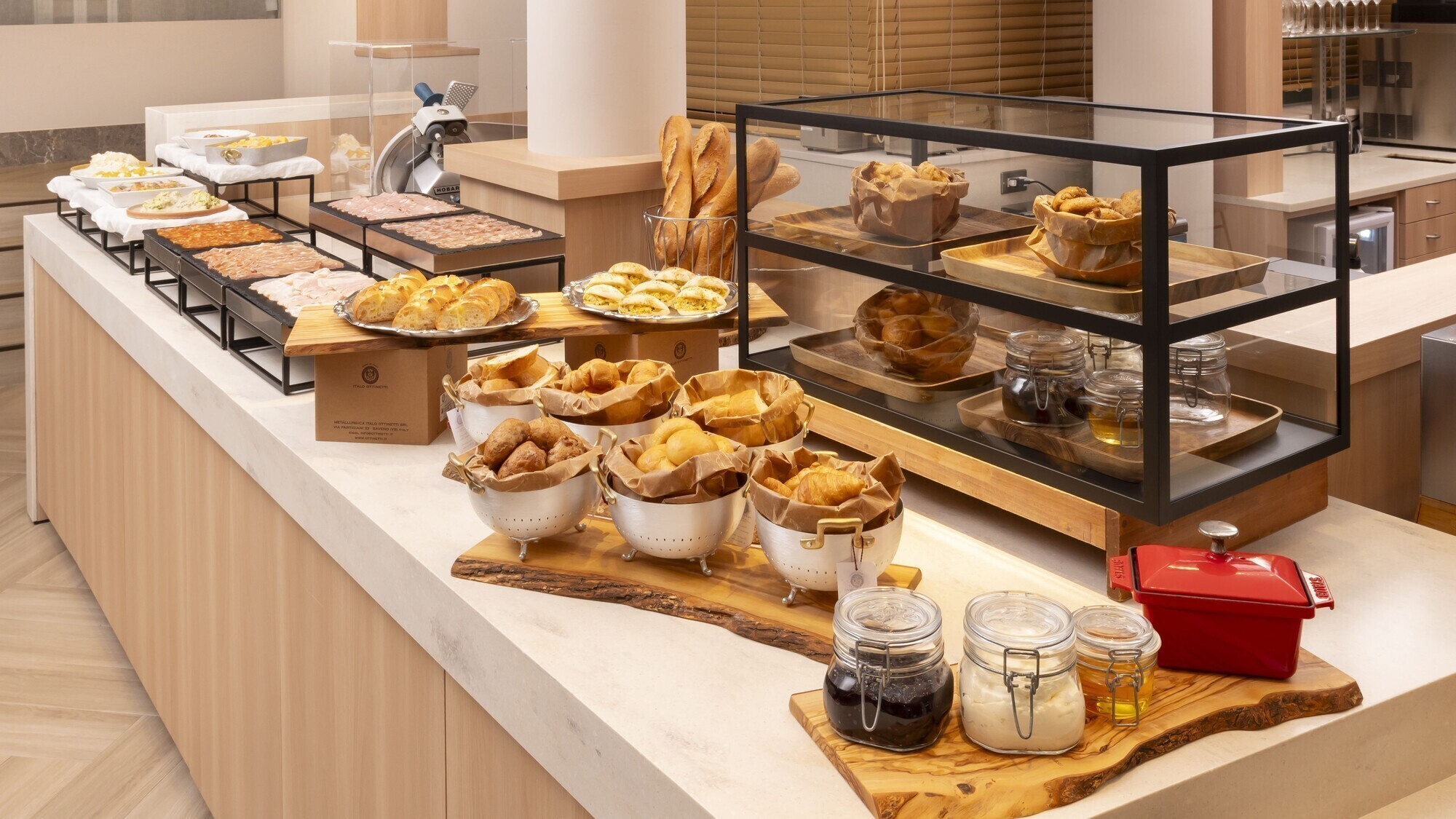 【ララ イタリアーナ】前菜ビュッフェ（イメージ）