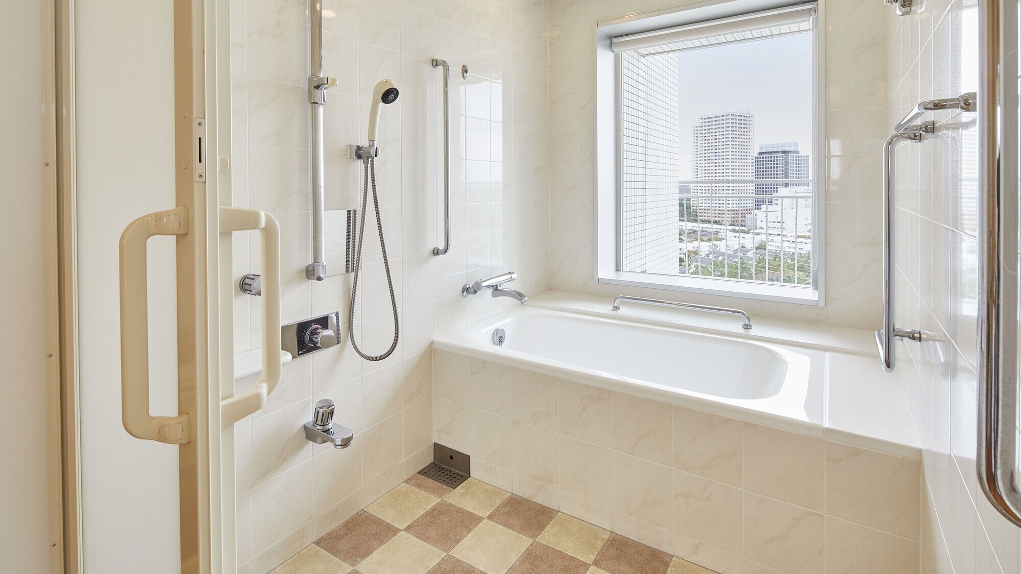 洗い場付きバスルーム（ユニバーサルルーム）